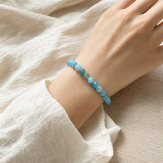 Hemimorphite bead bracelet, lifestyle photo