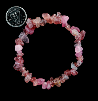 Strawberry Quartz Chip Bracelet from The Rock Space