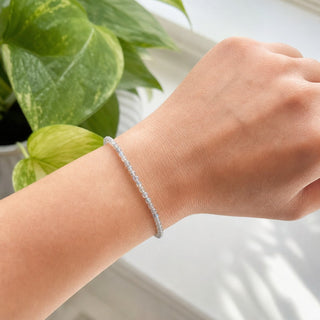 Labradorite bead bracelet, lifestyle photo