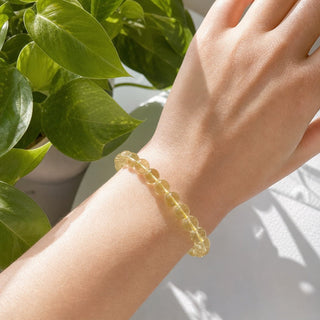 Lemon Quartz bead bracelet, lifestyle photo